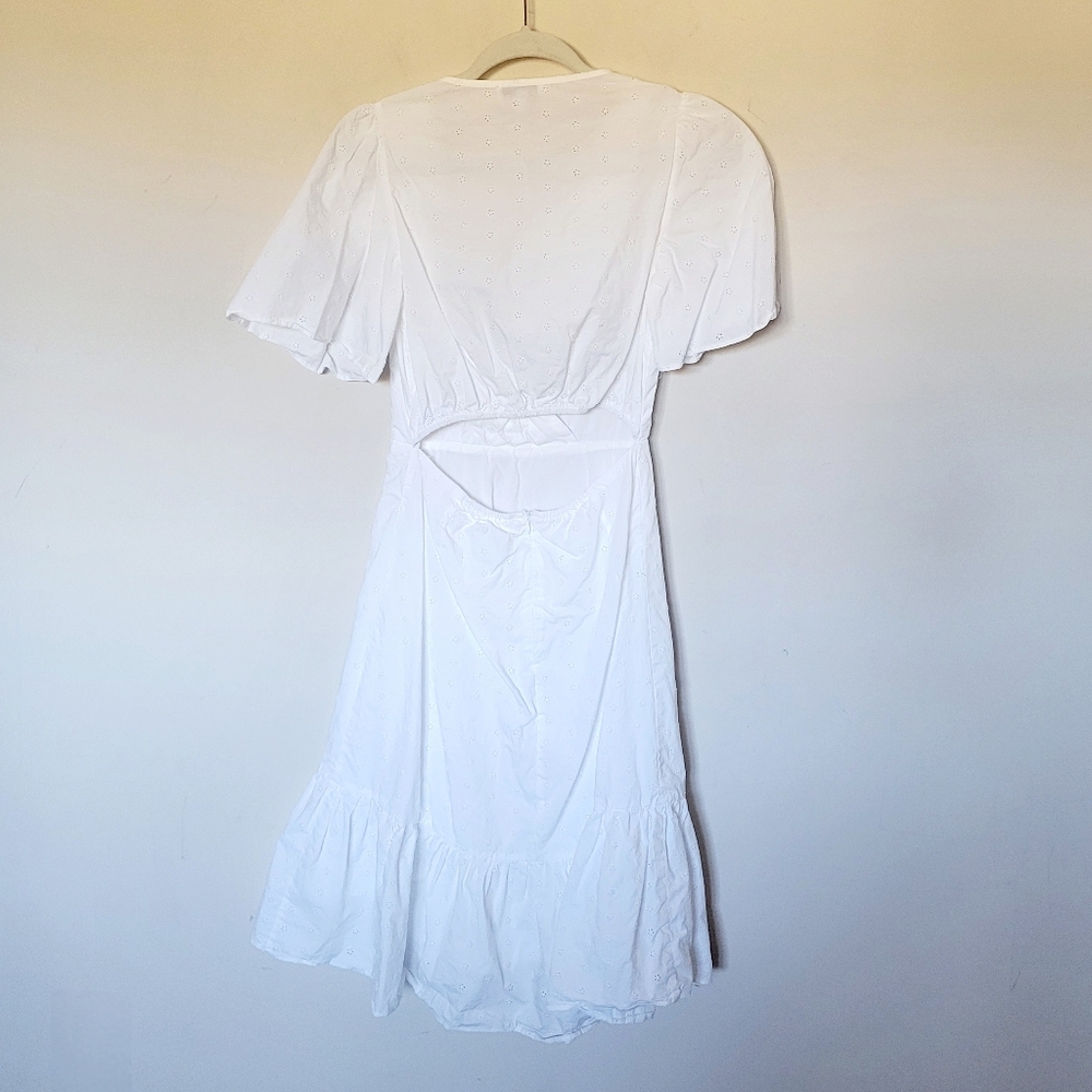 Lucy Paris Mona Dress in White - Picture 6 of 8